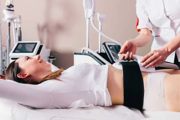 woman having body sculpting to help improve her body image and her mental health Streatham